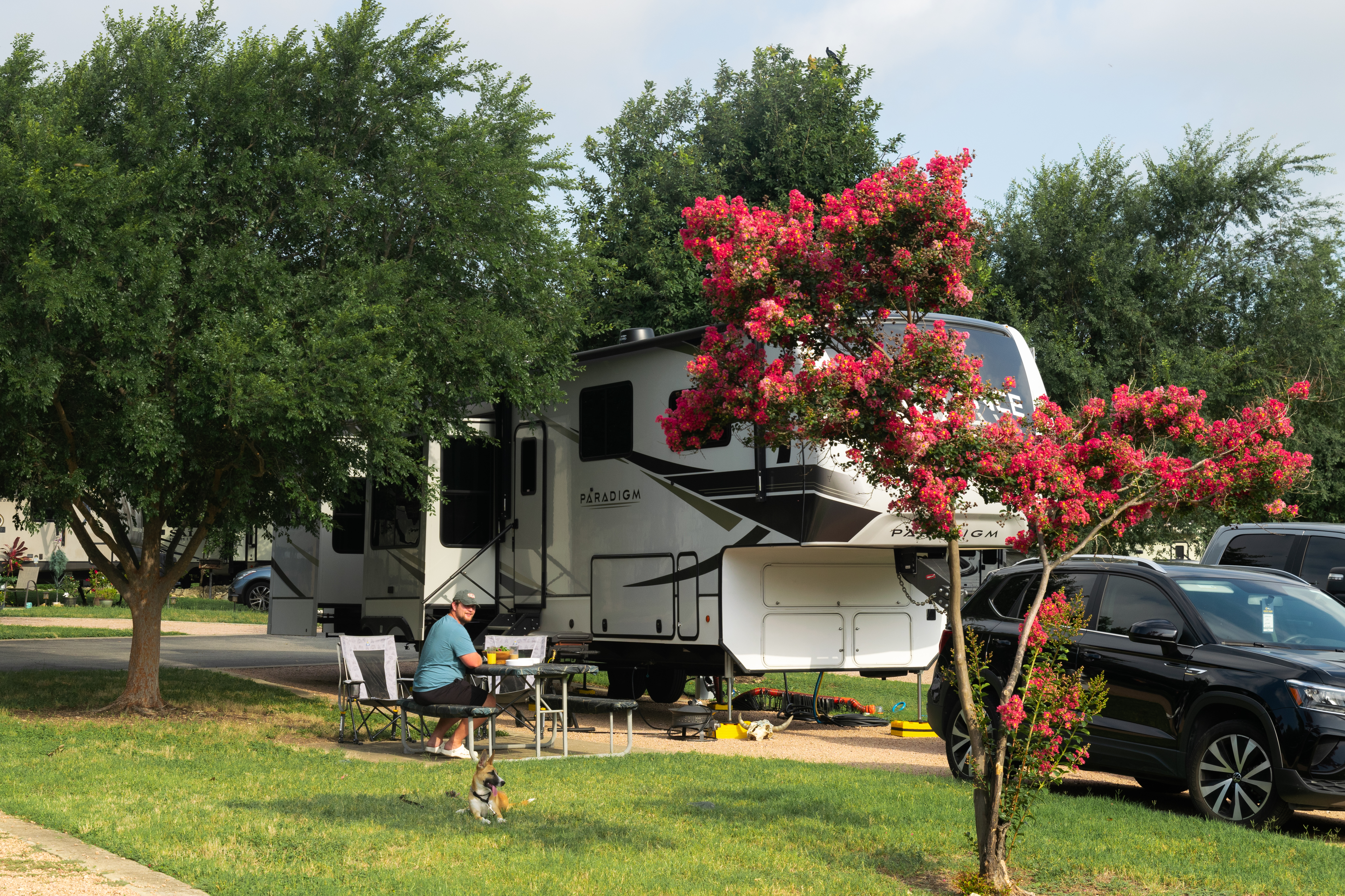 Sun Outdoors Lake Travis - Texas Campgrounds